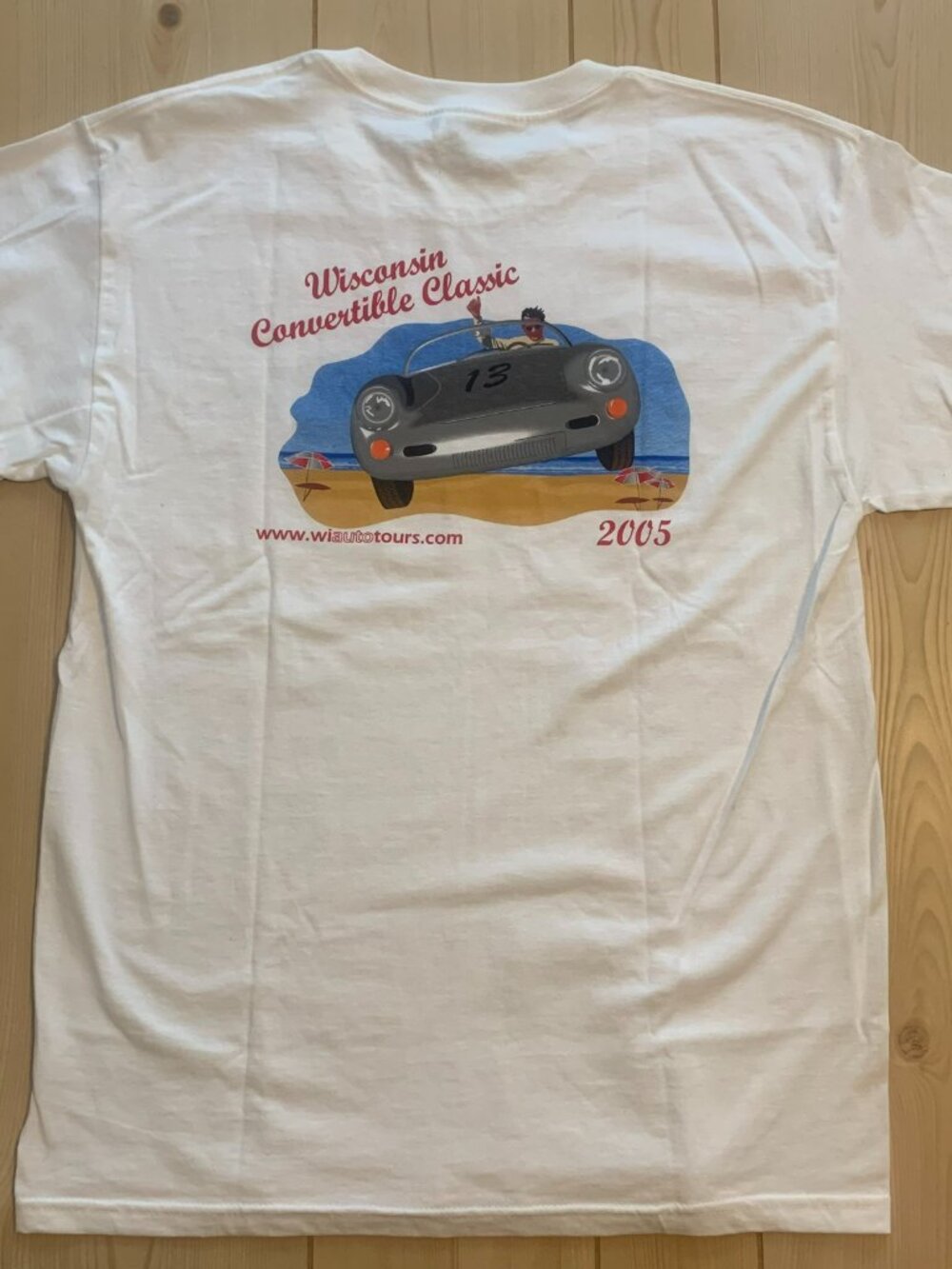 Vintage Y2K Wisconsin Convertible Classic 2005 Sports Car Mechanic T-Shirt L